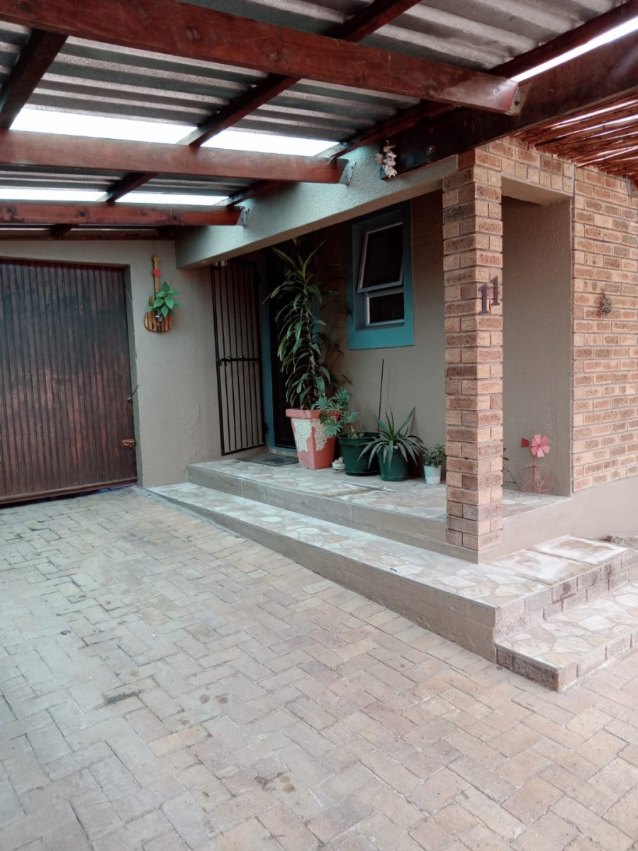 3 Bedroom Property for Sale in Forest Village Western Cape